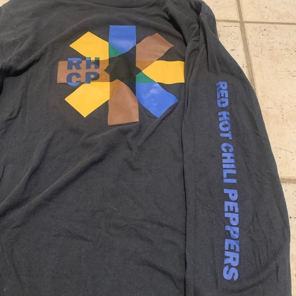 Red Hot Chili Peppers Old Navy Long Sleeve Band Tee - Size M - Picture 3 of 8